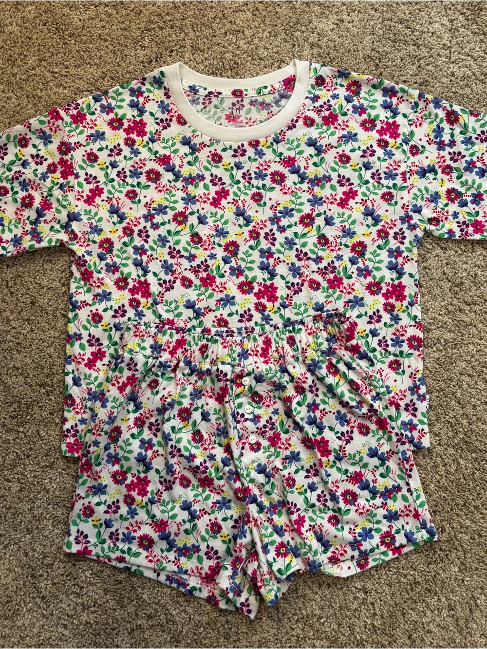 Like new! GAP Floral PJ Short Set. Size 8.